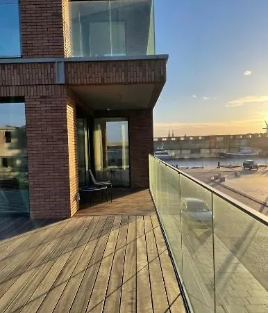 아파트 Luxueus Met Groot Terras